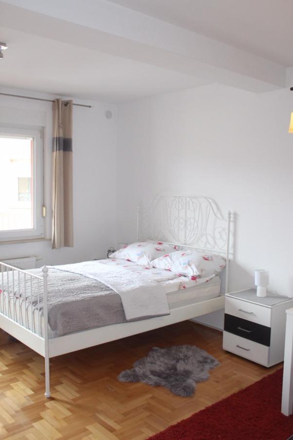 Ðakovo Studio Apartman Ivano 아파트 외부 사진